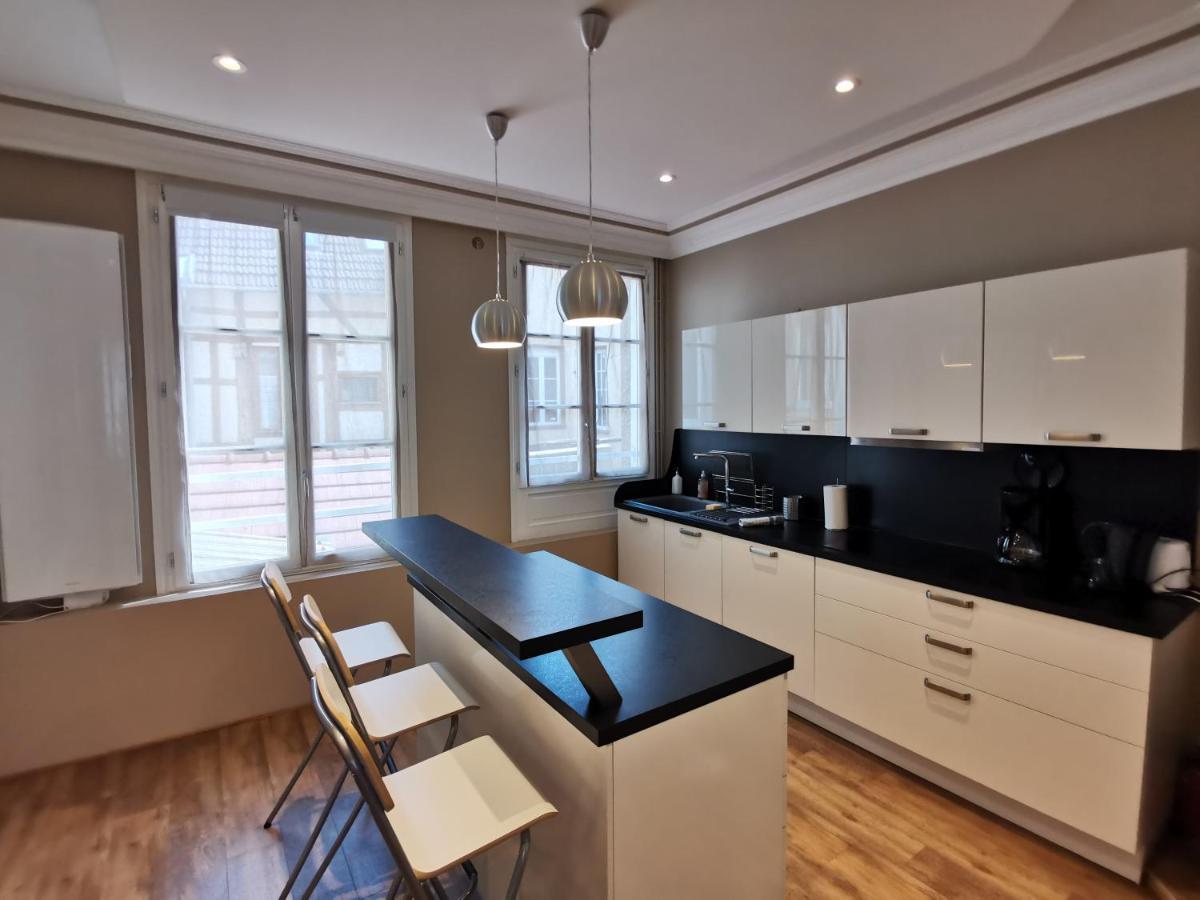 Le Moderne - Appartement Troyes Centre Екстер'єр фото